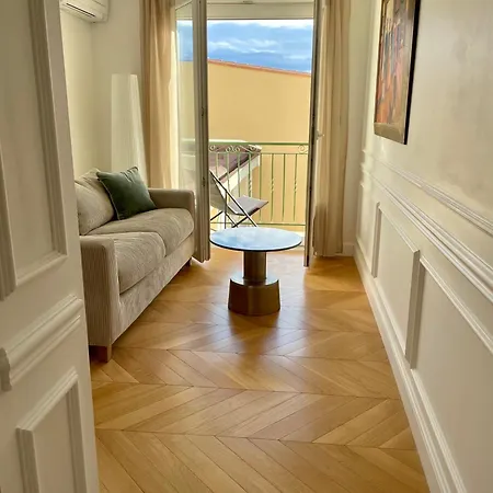 Apparemment Luxueux Niche Dans Les Arbres Apartment Narbonne Exterior photo